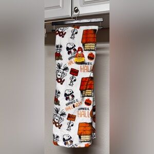 Berkshire Peanuts VelvetLoft Throw with Snoopy and Pumpkin